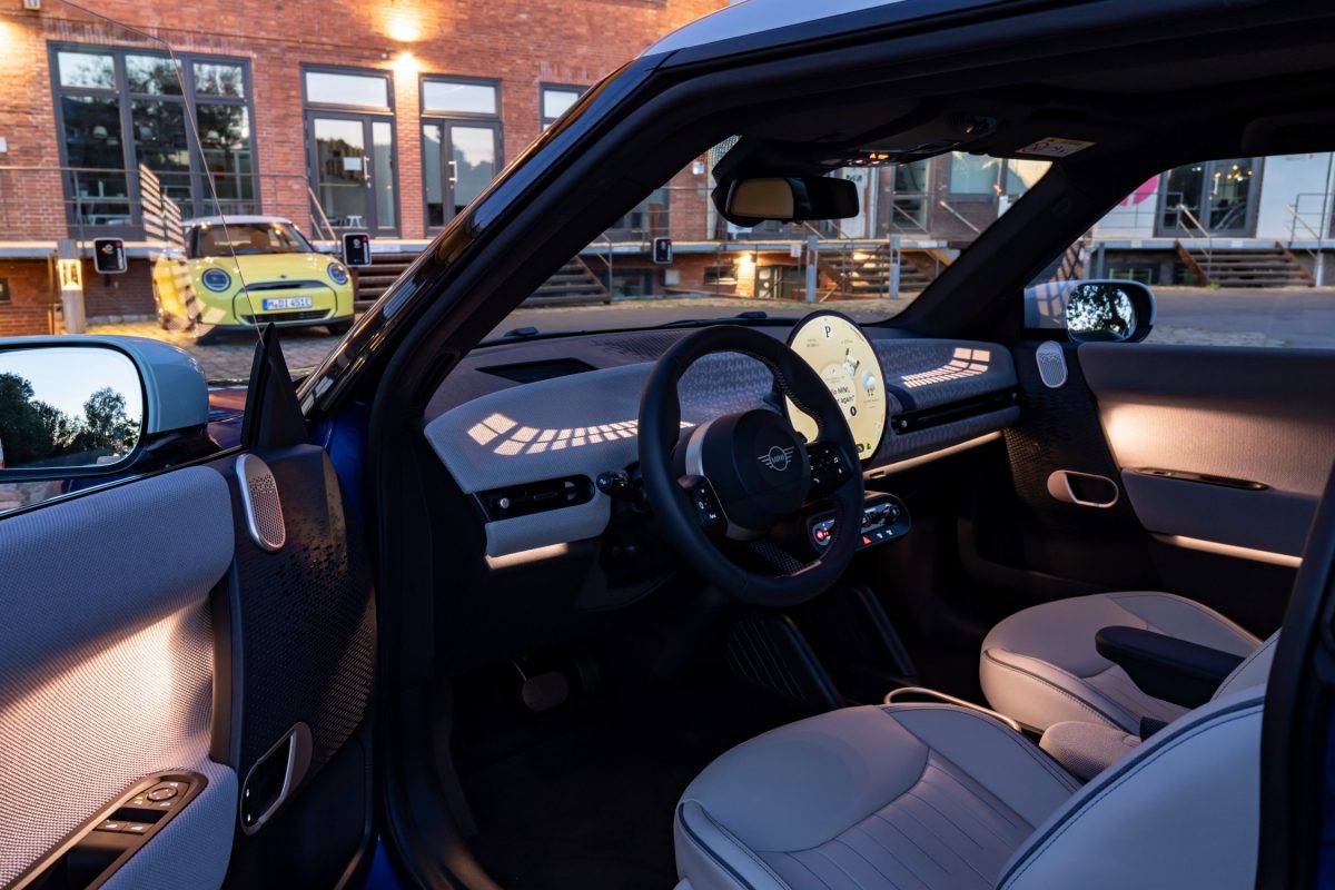 Mini 3 Door Se Ev 2026 Mini Ha Noi Noi That Xe 